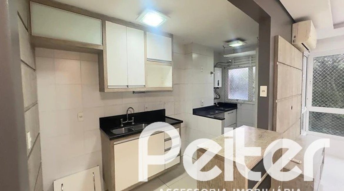 Apartamento à venda com 71m², 3 dormitórios, 1 suíte, 1 vaga, no bairro Cavalhada em PORTO ALEGRE