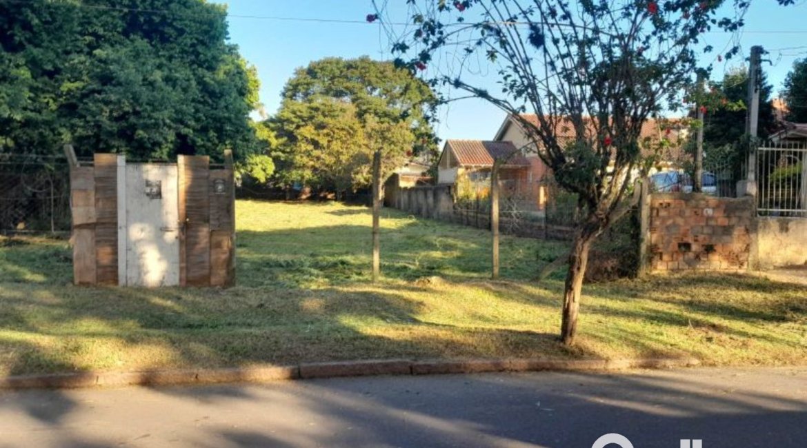 Terreno à venda com 1000m², no bairro Cristal em Porto Alegre