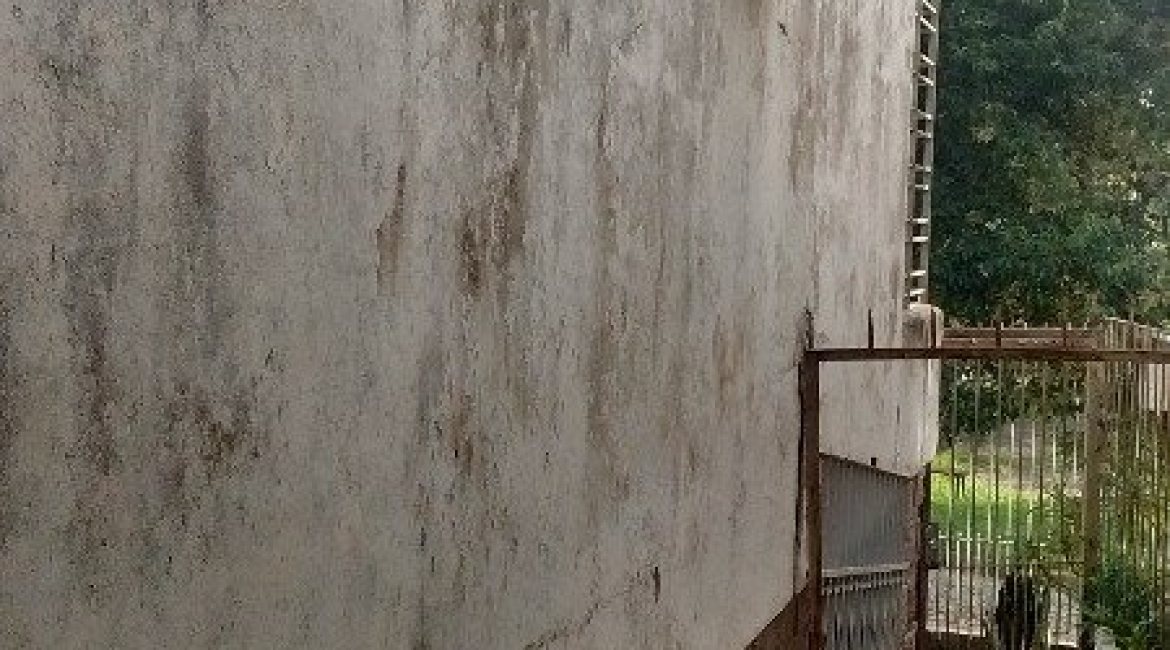 Casa à venda com 200m², 3 dormitórios, 1 suíte, 2 vagas, no bairro Tristeza em Porto Alegre