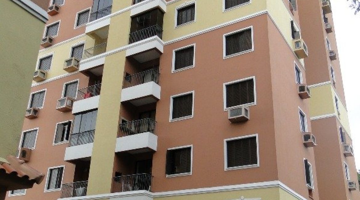 Apartamento à venda com 67m², 3 dormitórios, 1 vaga, no bairro Teresópolis em Porto Alegre