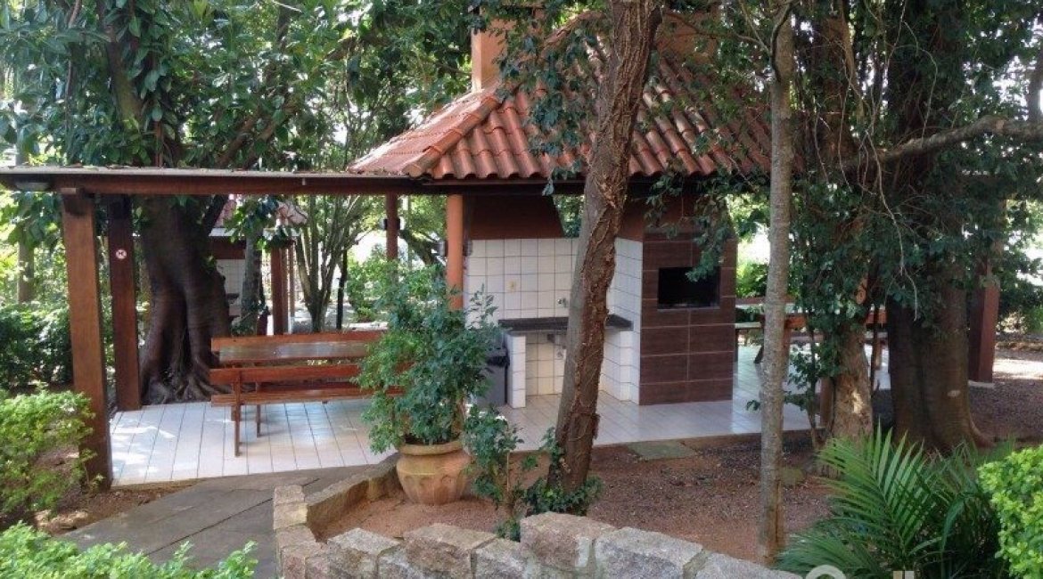 Apartamento à venda com 67m², 3 dormitórios, 1 vaga, no bairro Teresópolis em Porto Alegre