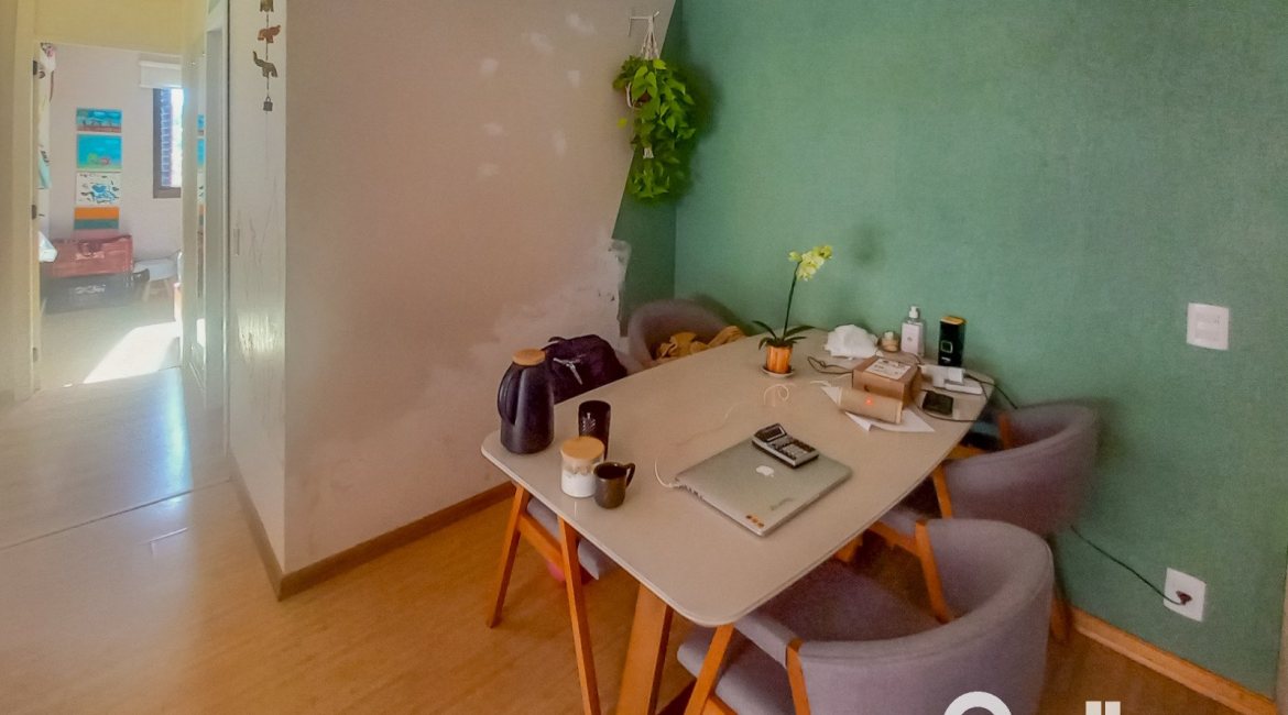 Apartamento à venda com 67m², 3 dormitórios, 1 vaga, no bairro Teresópolis em Porto Alegre