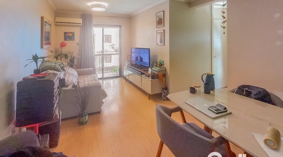 Apartamento à venda com 67m², 3 dormitórios, 1 vaga, no bairro Teresópolis em Porto Alegre