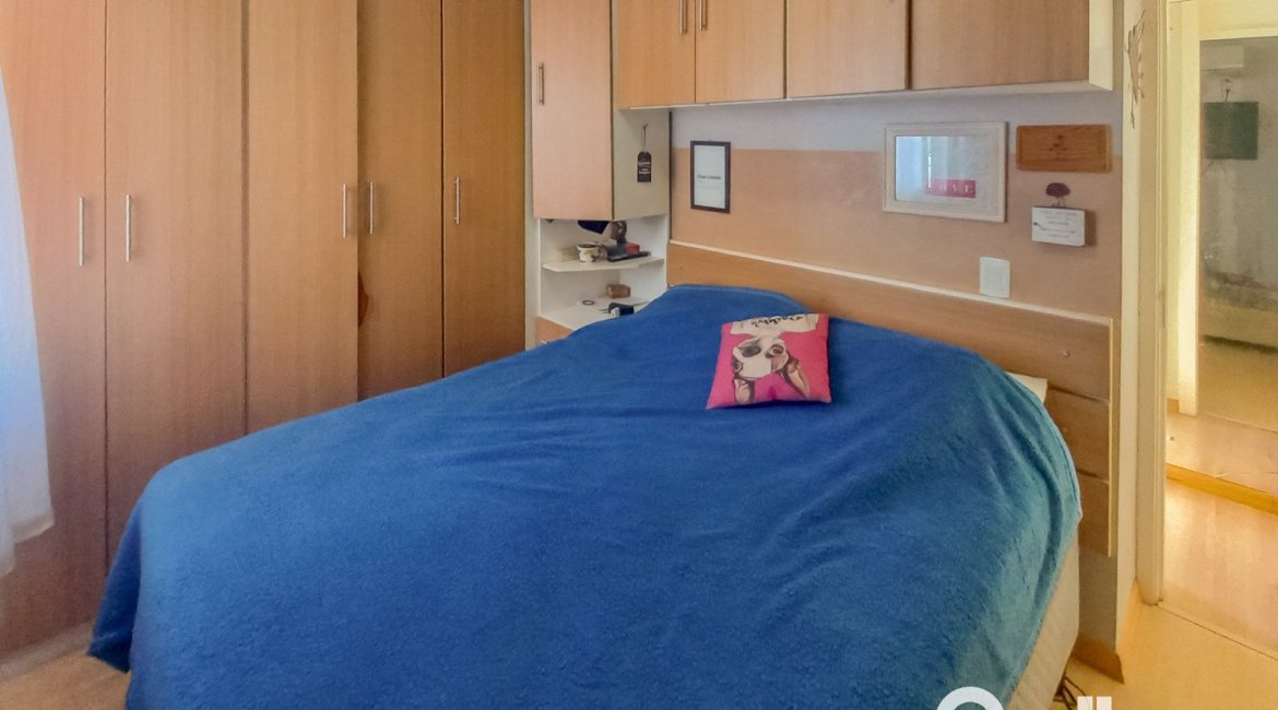 Apartamento à venda com 67m², 3 dormitórios, 1 vaga, no bairro Teresópolis em Porto Alegre
