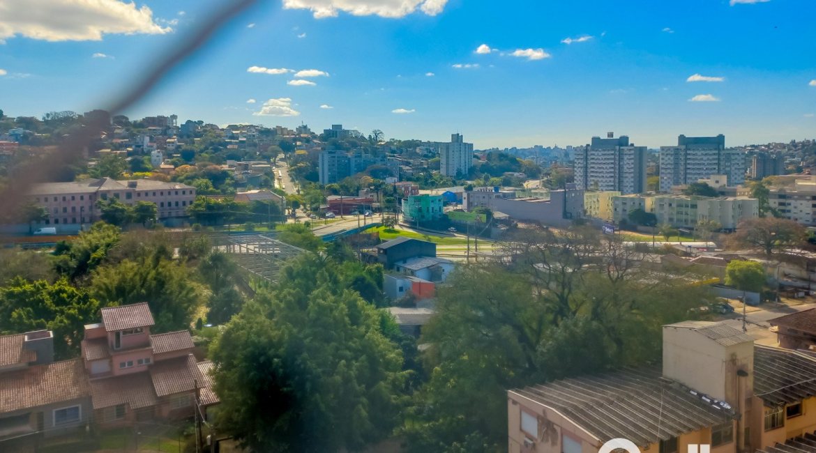 Apartamento à venda com 67m², 3 dormitórios, 1 vaga, no bairro Teresópolis em Porto Alegre