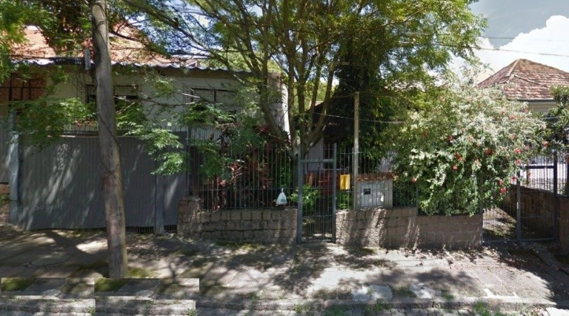 Terreno à venda com 927m², no bairro Tristeza em Porto Alegre