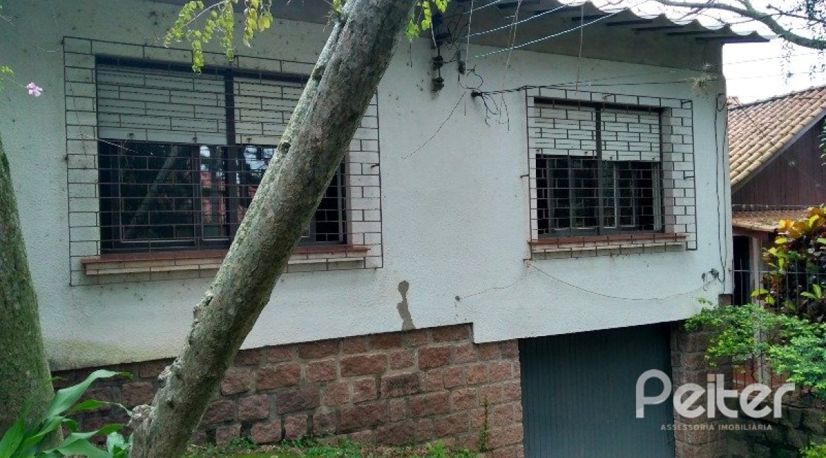 Terreno à venda com 927m², no bairro Tristeza em Porto Alegre