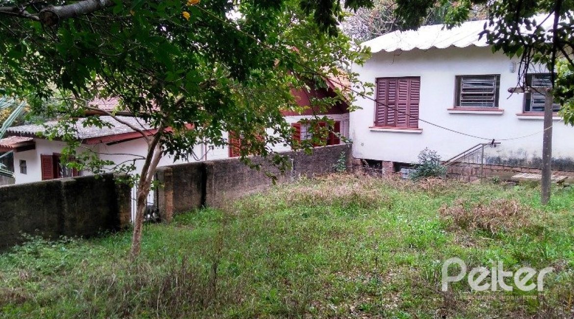 Terreno à venda com 927m², no bairro Tristeza em Porto Alegre