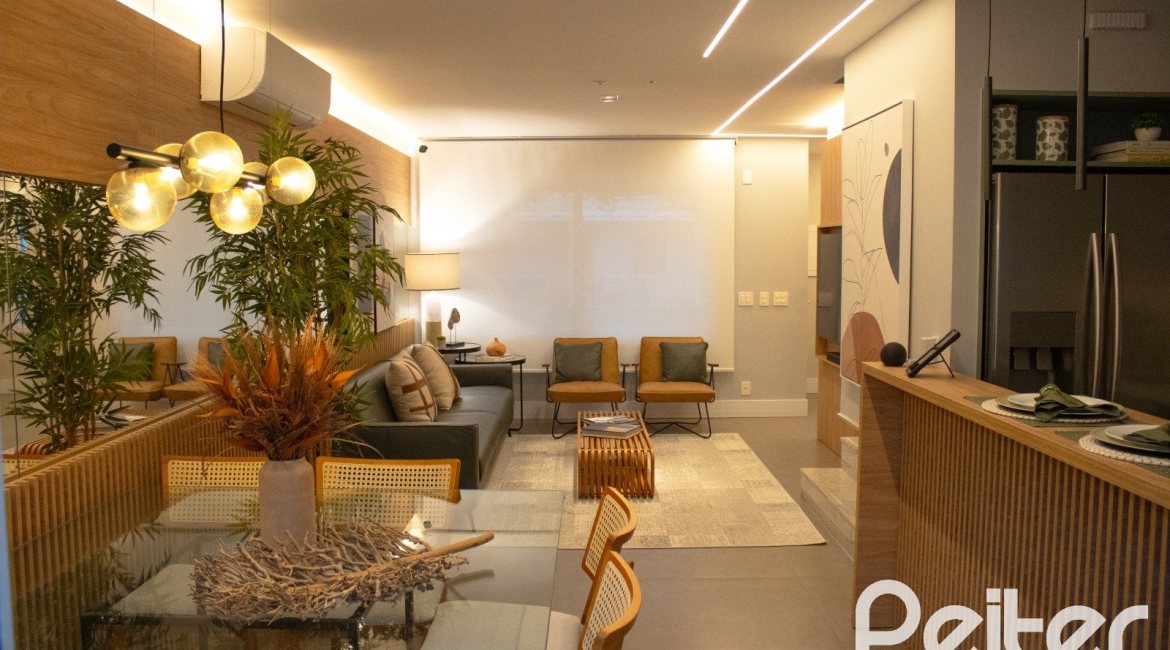 Casa em Condomínio à venda com 191m², 4 dormitórios, 1 suíte, 2 vagas, no bairro Vila Nova em PORTO ALEGRE