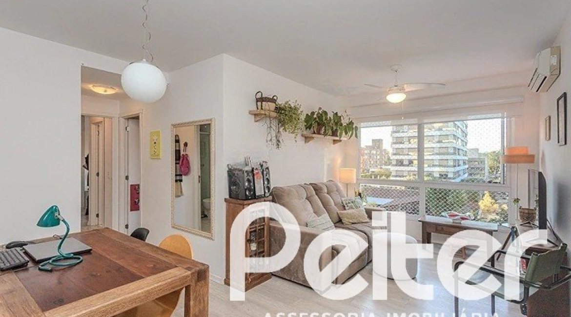 Apartamento à venda com 69m², 2 dormitórios, 1 suíte, 2 vagas, no bairro Tristeza em PORTO ALEGRE