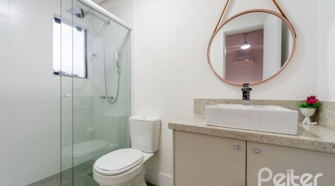 Casa em Condomínio à venda com 250m², 3 dormitórios, 3 suítes, 3 vagas, no bairro Hipica em PORTO ALEGRE