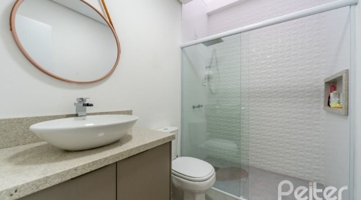 Casa em Condomínio à venda com 250m², 3 dormitórios, 3 suítes, 3 vagas, no bairro Hipica em PORTO ALEGRE