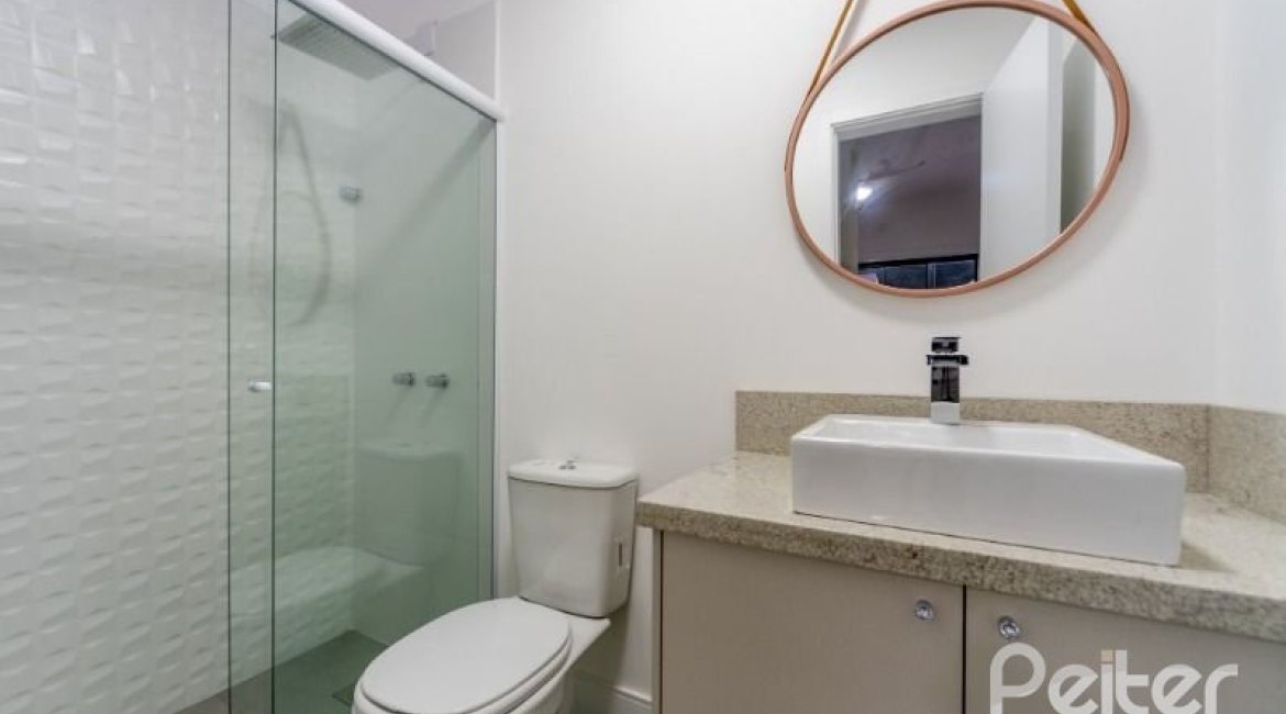 Casa em Condomínio à venda com 250m², 3 dormitórios, 3 suítes, 3 vagas, no bairro Hipica em PORTO ALEGRE