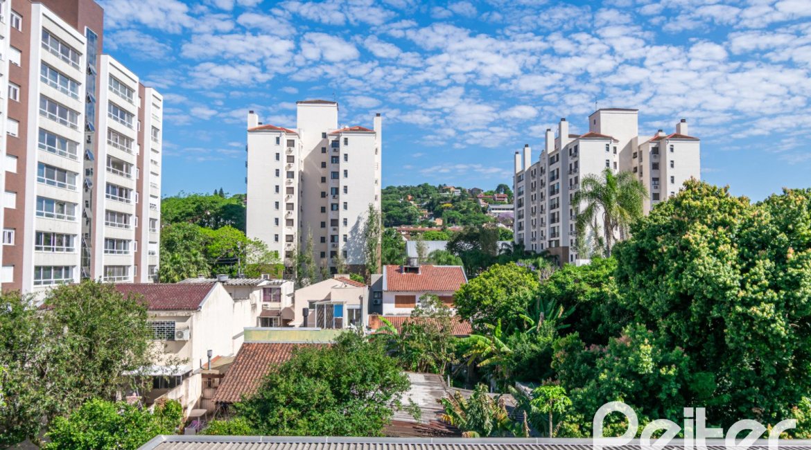 Apartamento à venda com 215m², 3 dormitórios, 3 suítes, 3 vagas, no bairro Tristeza em PORTO ALEGRE