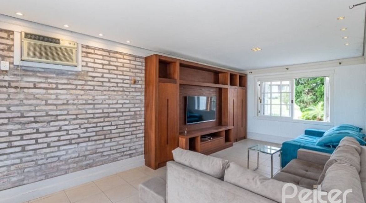 Casa em Condomínio à venda com 348m², 4 dormitórios, 2 suítes, 4 vagas, no bairro Terra Ville em PORTO ALEGRE