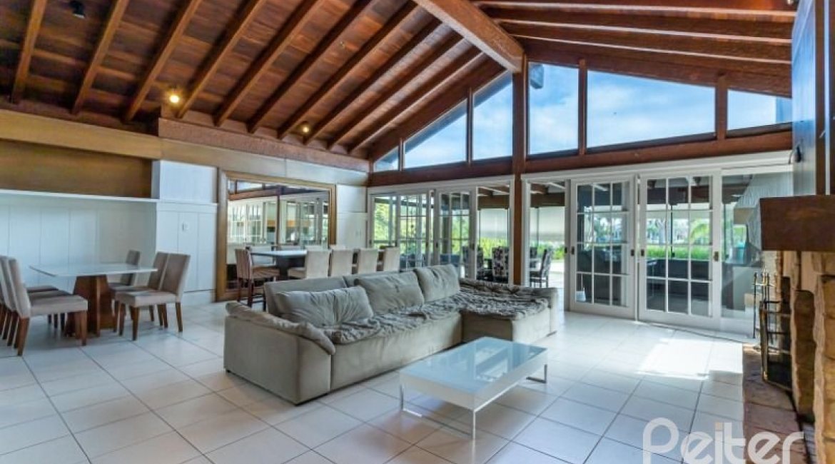 Casa em Condomínio à venda com 348m², 4 dormitórios, 2 suítes, 4 vagas, no bairro Terra Ville em PORTO ALEGRE