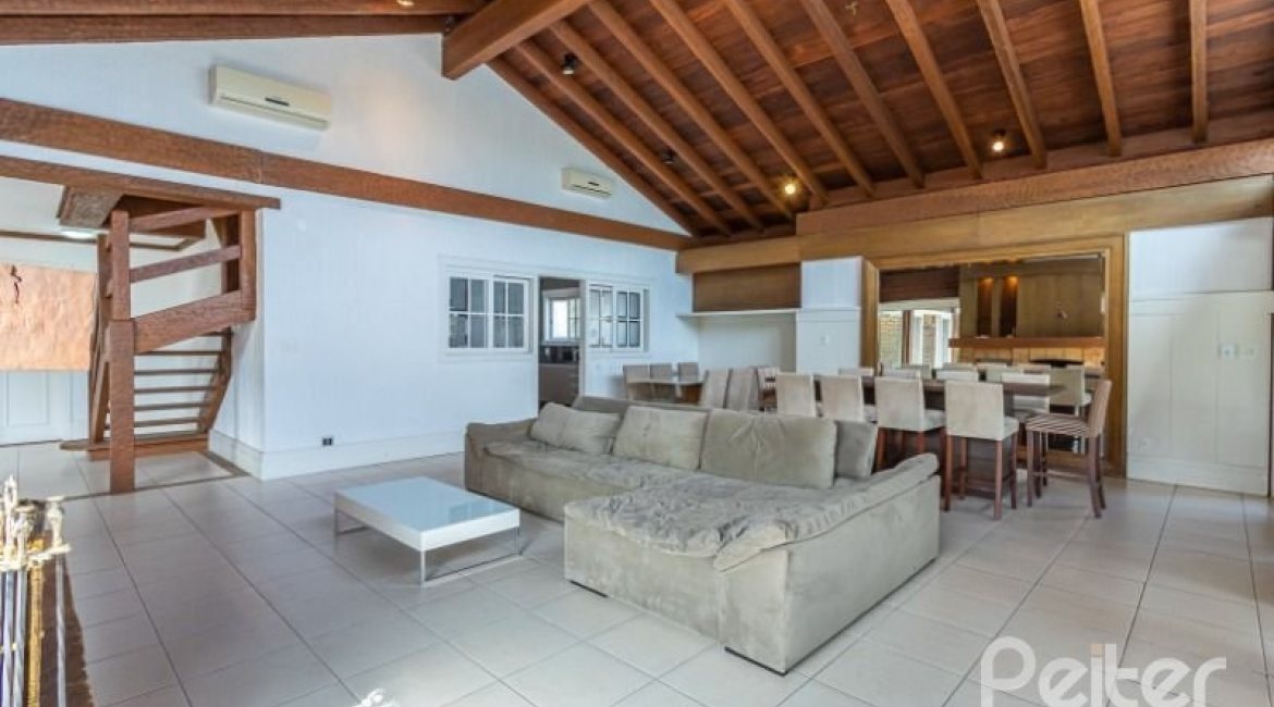 Casa em Condomínio à venda com 348m², 4 dormitórios, 2 suítes, 4 vagas, no bairro Terra Ville em PORTO ALEGRE