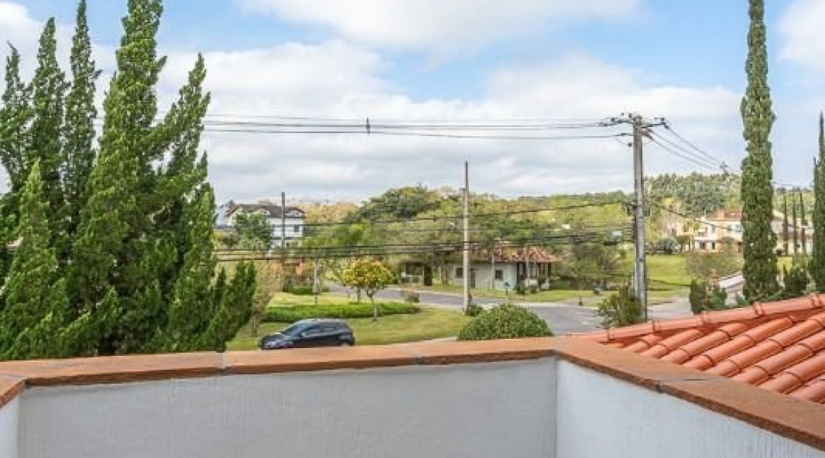 Casa em Condomínio à venda com 348m², 4 dormitórios, 2 suítes, 4 vagas, no bairro Terra Ville em PORTO ALEGRE
