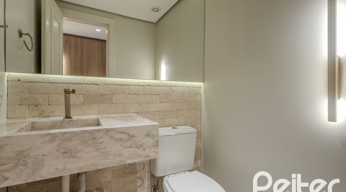 Apartamento à venda com 145m², 3 dormitórios, 1 suíte, 6 vagas, no bairro Tristeza em PORTO ALEGRE