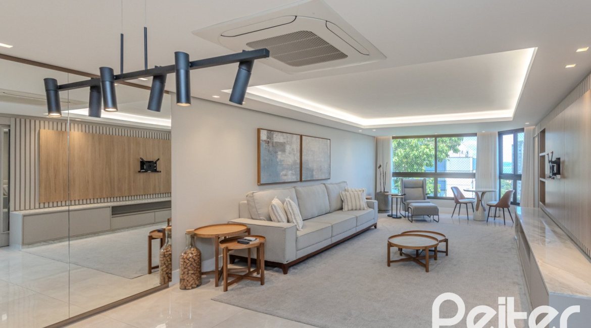 Apartamento à venda com 145m², 3 dormitórios, 1 suíte, 6 vagas, no bairro Tristeza em PORTO ALEGRE