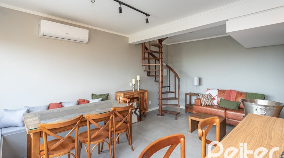 Casa em Condomínio à venda com 196m², 3 dormitórios, 1 suíte, 2 vagas, no bairro Sétimo Céu em PORTO ALEGRE