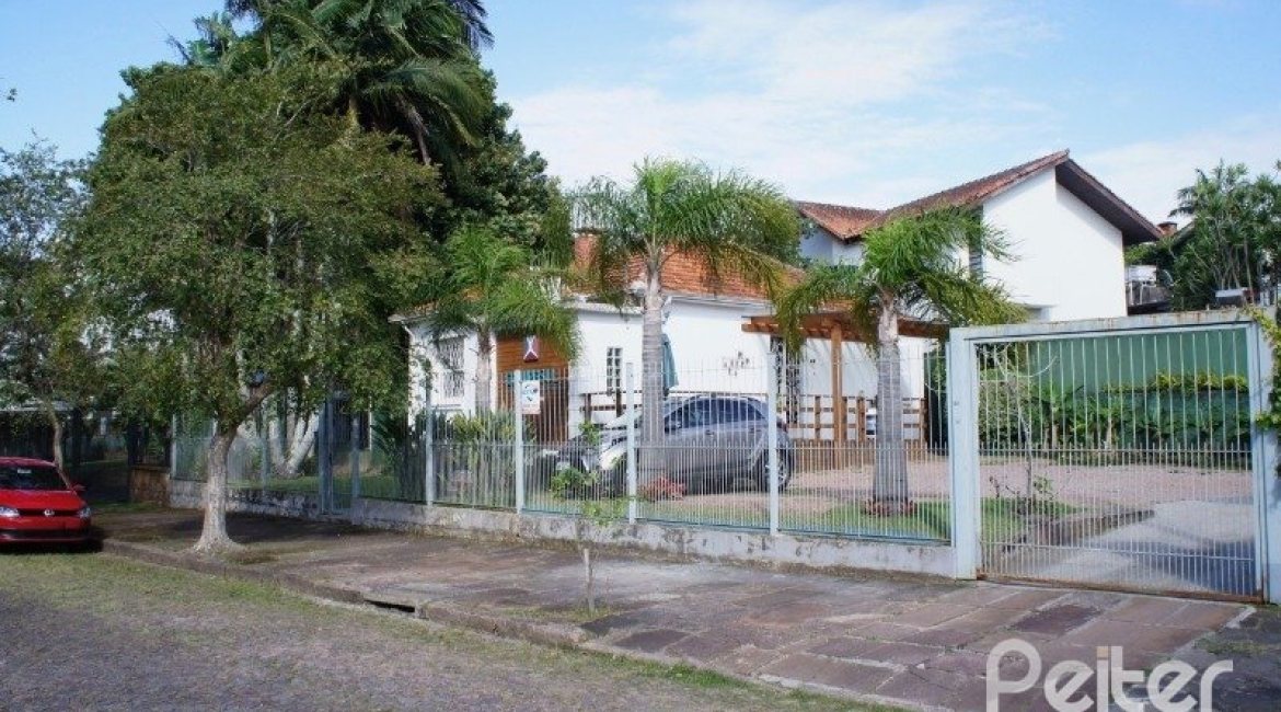 Terreno à venda com 120m², 3 dormitórios, 1 suíte, 3 vagas, no bairro Vila Assunção em Porto Alegre