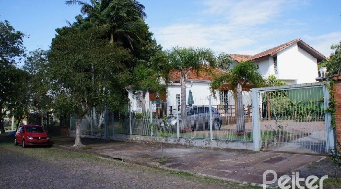 Terreno à venda com 120m², 3 dormitórios, 1 suíte, 3 vagas, no bairro Vila Assunção em Porto Alegre