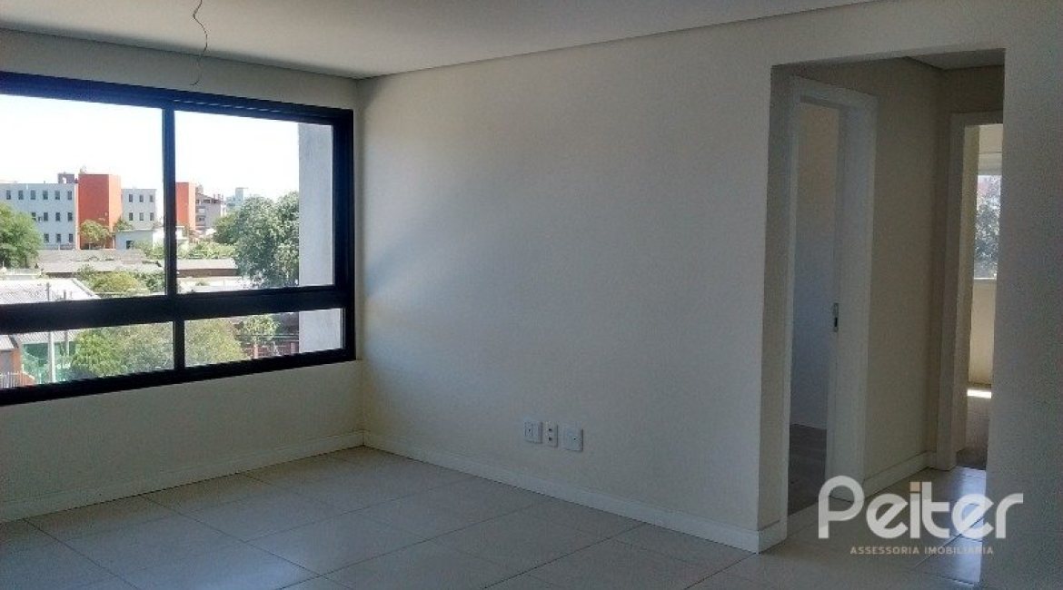 Apartamento à venda com 66m², 2 dormitórios, 1 suíte, 2 vagas, no bairro Cavalhada em Porto Alegre