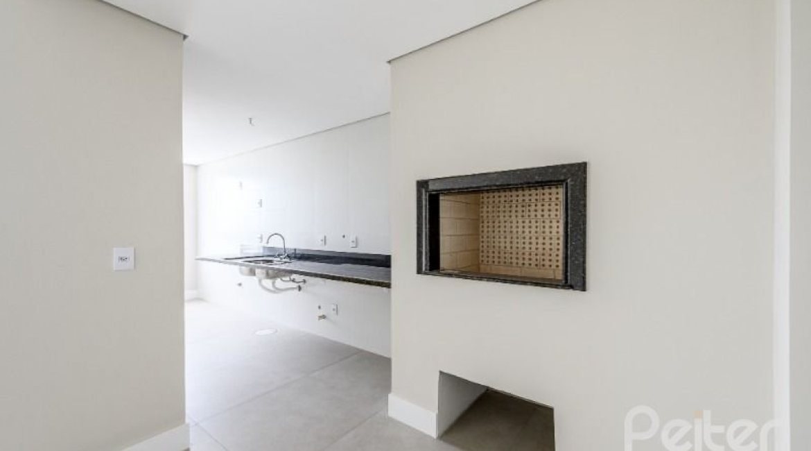 Apartamento à venda com 138m², 3 dormitórios, 3 suítes, 2 vagas, no bairro Cristal em Porto Alegre