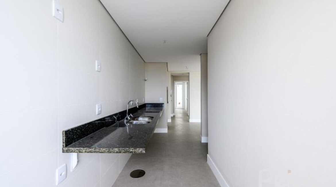 Apartamento à venda com 138m², 3 dormitórios, 3 suítes, 2 vagas, no bairro Cristal em Porto Alegre