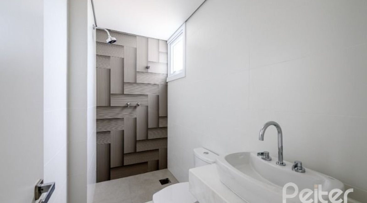 Apartamento à venda com 138m², 3 dormitórios, 3 suítes, 2 vagas, no bairro Cristal em Porto Alegre