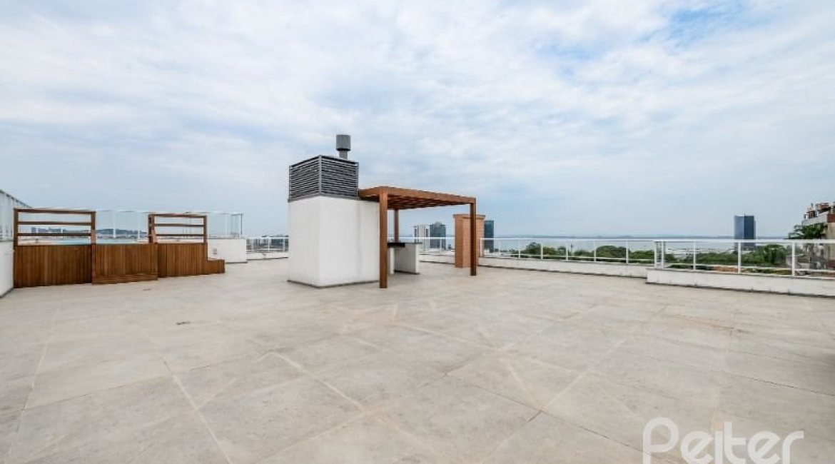 Apartamento à venda com 138m², 3 dormitórios, 3 suítes, 2 vagas, no bairro Cristal em Porto Alegre