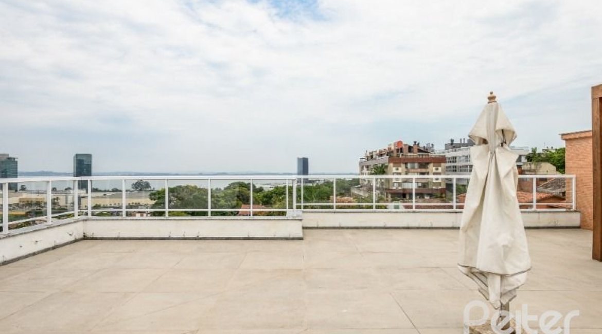 Apartamento à venda com 138m², 3 dormitórios, 3 suítes, 2 vagas, no bairro Cristal em Porto Alegre