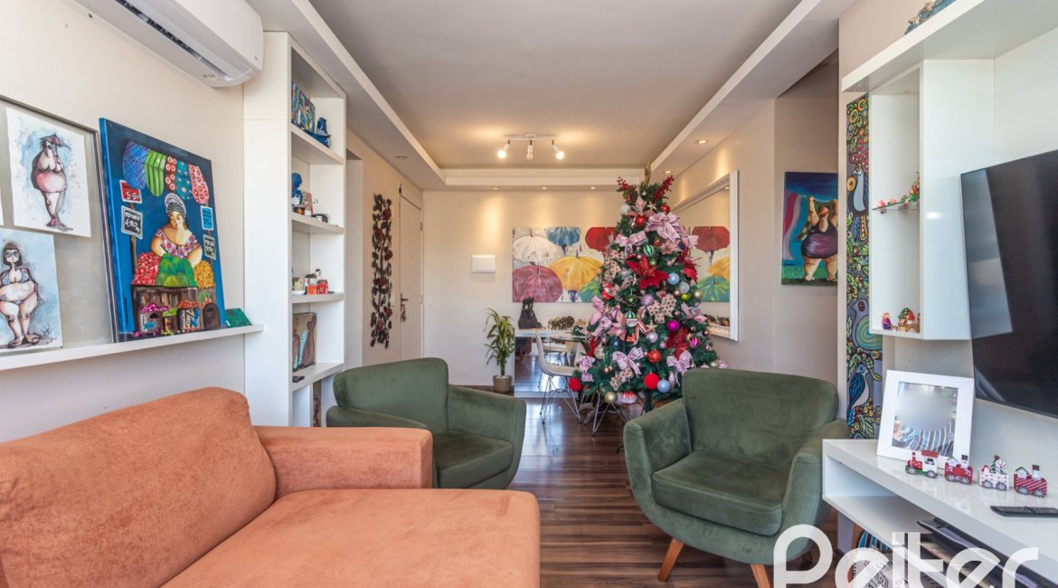 Apartamento à venda com 70m², 3 dormitórios, 1 suíte, 1 vaga, no bairro Cavalhada em PORTO ALEGRE