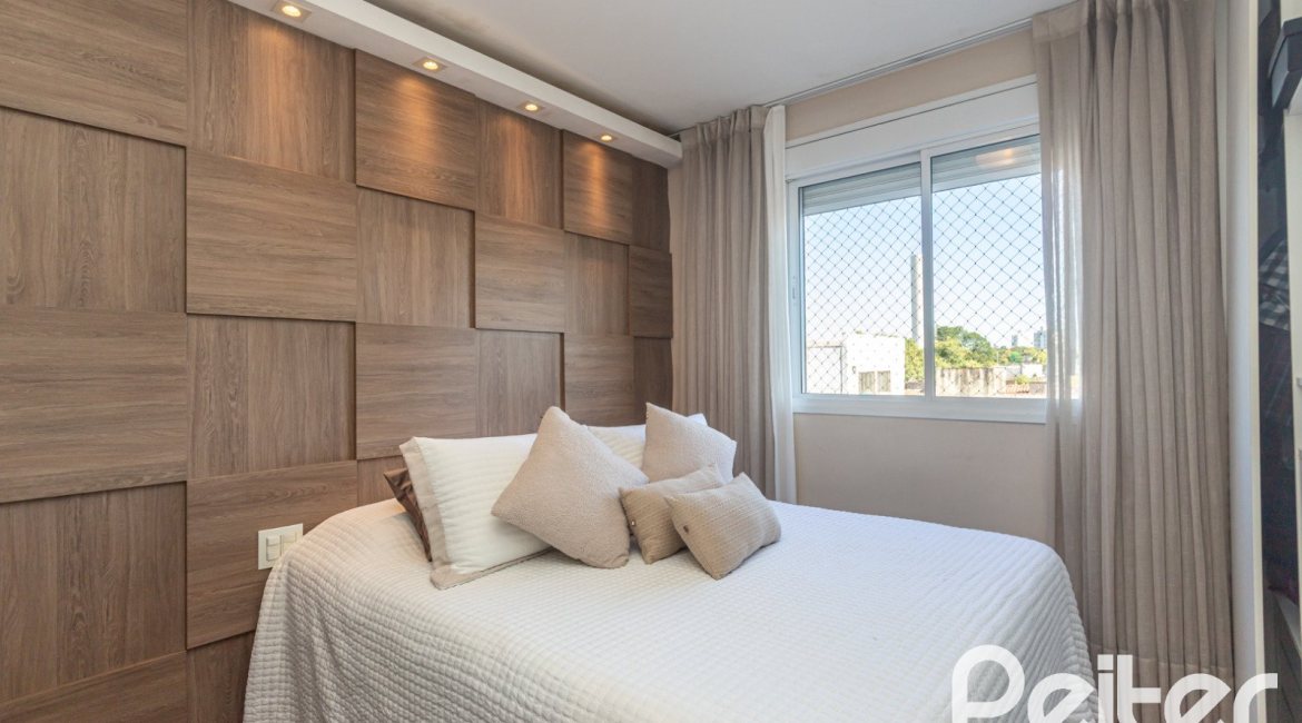 Apartamento à venda com 70m², 3 dormitórios, 1 suíte, 1 vaga, no bairro Cavalhada em PORTO ALEGRE