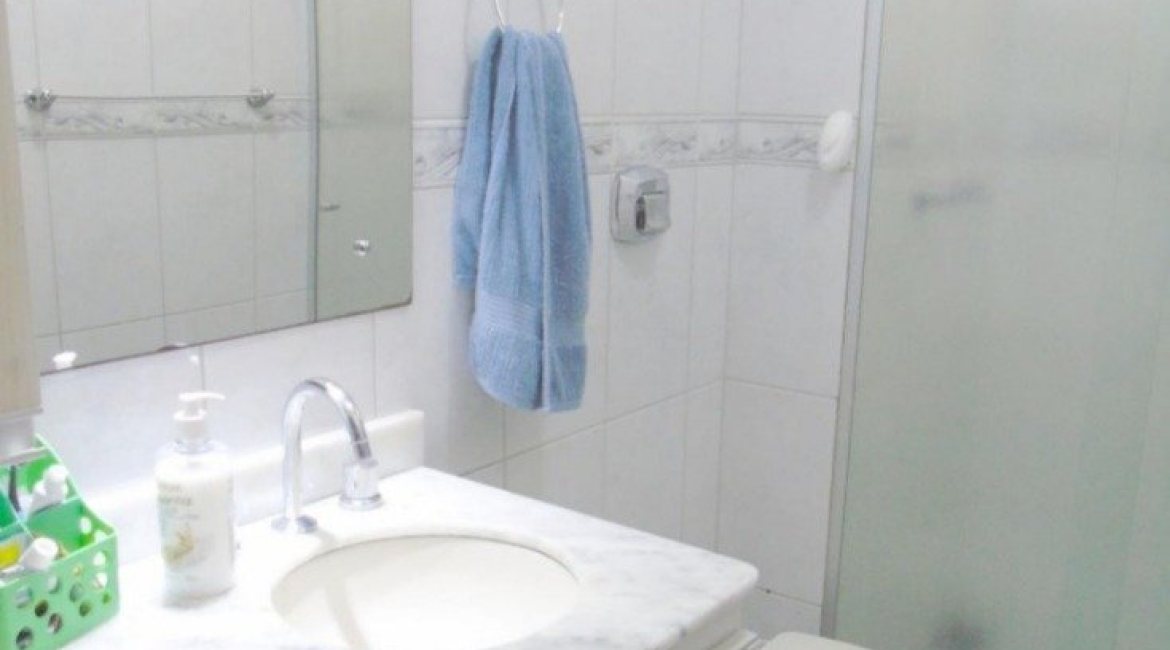 Apartamento à venda com 81m², 2 dormitórios, 1 suíte, 1 vaga, no bairro Cristal em Porto Alegre