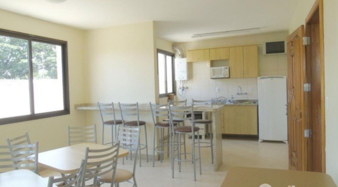 Apartamento à venda com 81m², 2 dormitórios, 1 suíte, 1 vaga, no bairro Cristal em Porto Alegre