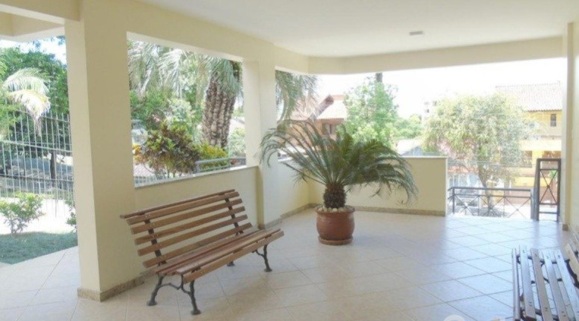 Apartamento à venda com 81m², 2 dormitórios, 1 suíte, 1 vaga, no bairro Cristal em Porto Alegre