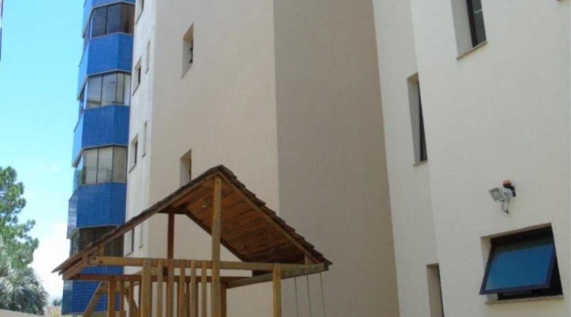 Apartamento à venda com 81m², 2 dormitórios, 1 suíte, 1 vaga, no bairro Cristal em Porto Alegre