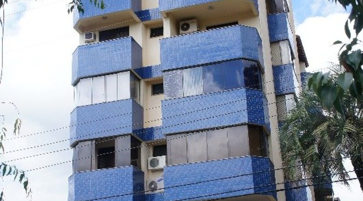 Apartamento à venda com 81m², 2 dormitórios, 1 suíte, 1 vaga, no bairro Cristal em Porto Alegre