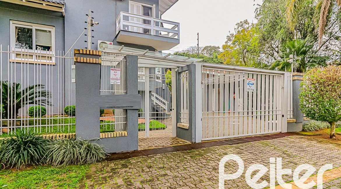 Casa em Condomínio à venda com 286m², 3 dormitórios, 1 suíte, 3 vagas, no bairro Jardim Isabel em Porto Alegre