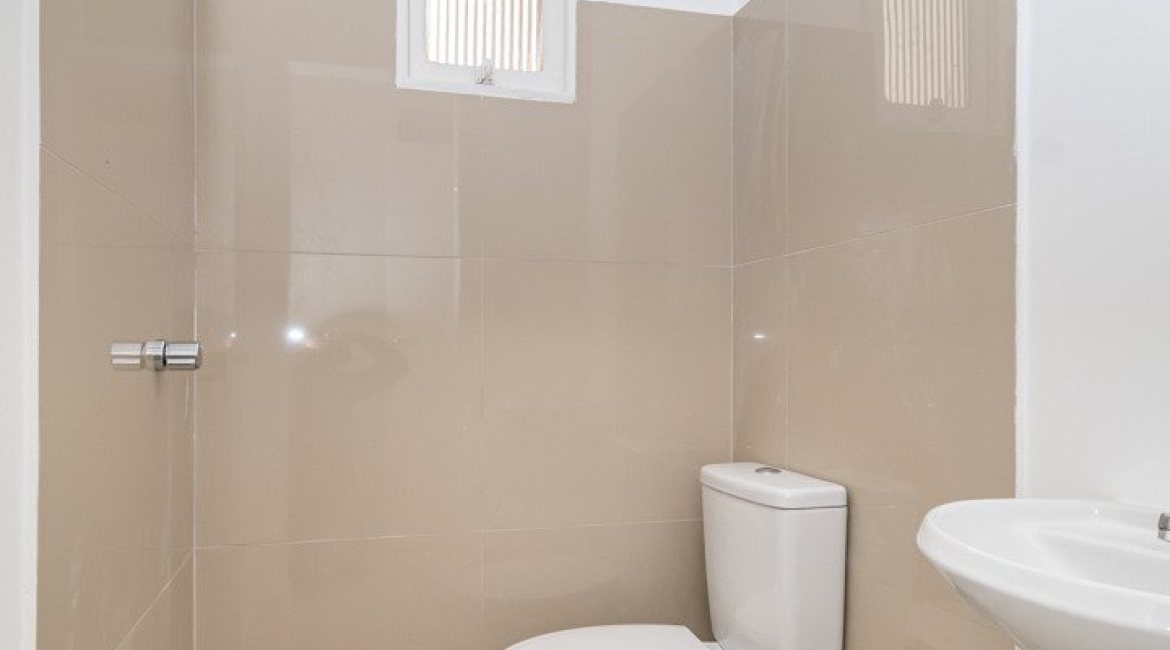 Casa em Condomínio à venda com 221m², 4 dormitórios, 1 suíte, 2 vagas, no bairro Jardim Isabel em Porto Alegre