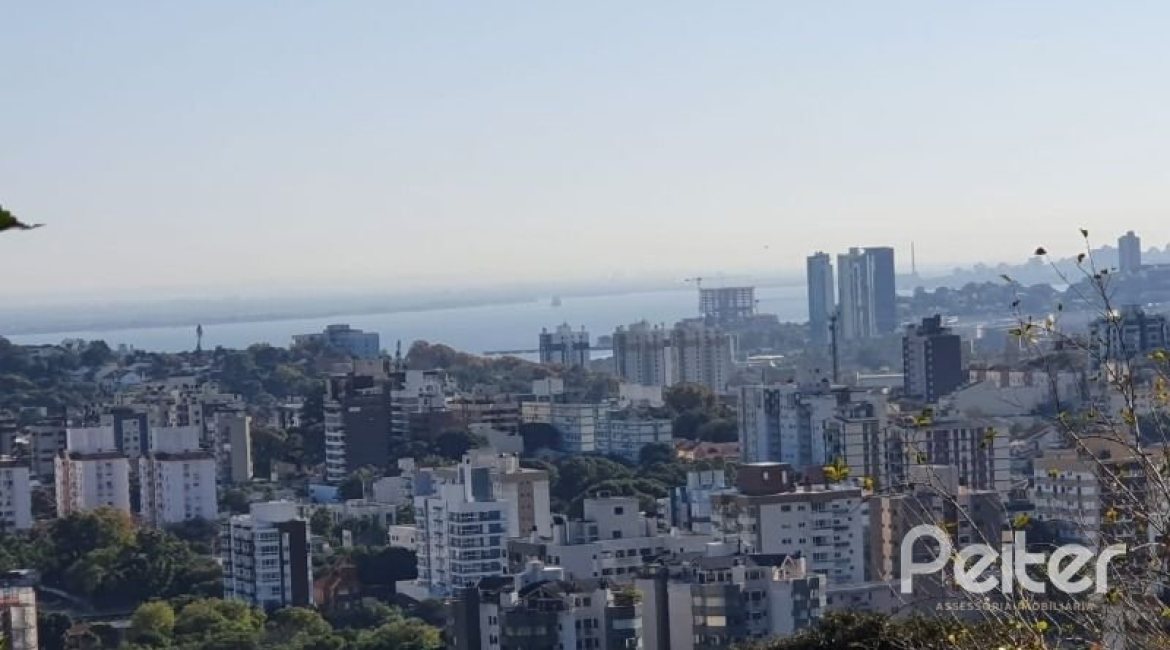 Terreno à venda, no bairro Sétimo Céu em Porto Alegre
