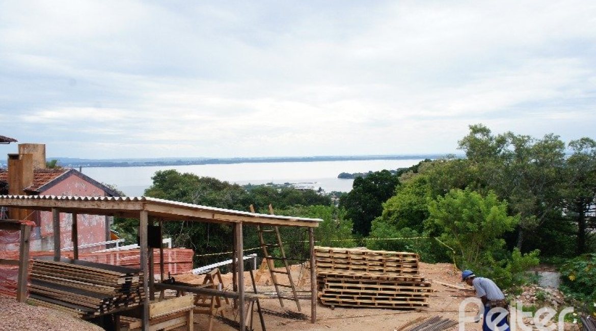 Terreno à venda, no bairro Sétimo Céu em Porto Alegre