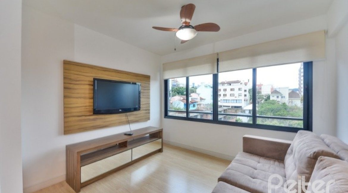 Apartamento à venda com 56m², 2 dormitórios, 1 suíte, 2 vagas, no bairro Tristeza em Porto Alegre