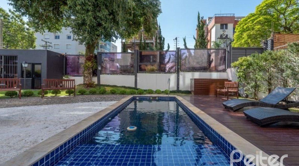 Apartamento à venda com 56m², 2 dormitórios, 1 suíte, 2 vagas, no bairro Tristeza em Porto Alegre