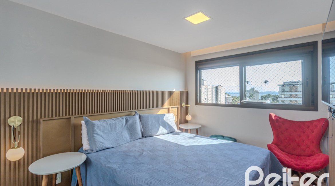 Apartamento à venda com 90m², 3 dormitórios, 1 suíte, 2 vagas, no bairro Tristeza em PORTO ALEGRE