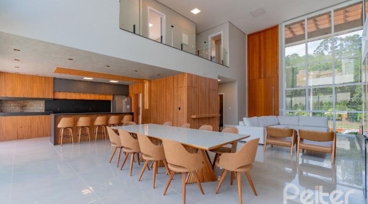 Casa em Condomínio à venda com 289m², 4 dormitórios, 4 suítes, 2 vagas, no bairro Alphaville em PORTO ALEGRE