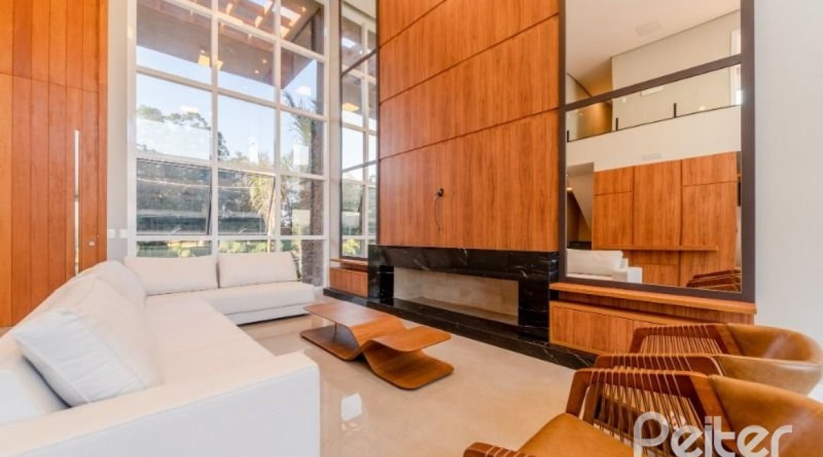 Casa em Condomínio à venda com 289m², 4 dormitórios, 4 suítes, 2 vagas, no bairro Alphaville em PORTO ALEGRE