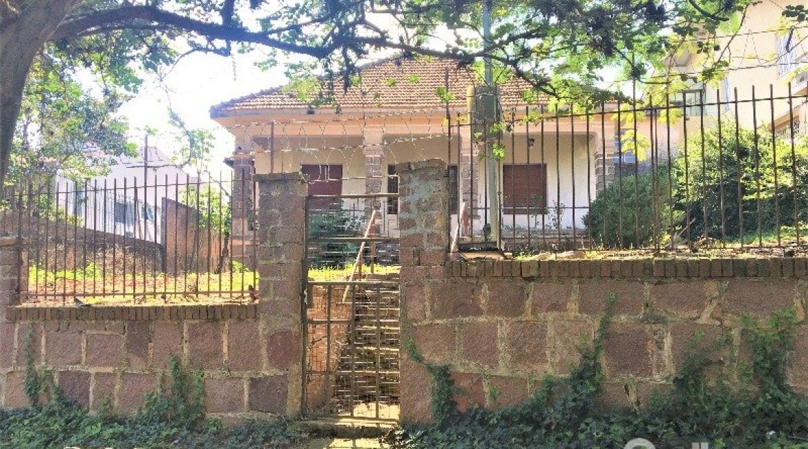 Terreno à venda com 1249m², no bairro Cristal em Porto Alegre